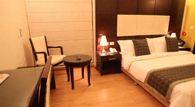 Номер Premium Emblem Hotel, New Friends Colony