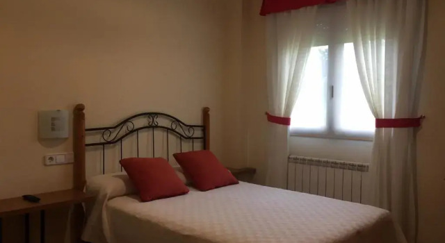 Двухместный номер Standard с красивым видом из окна Hostal Santa Baia