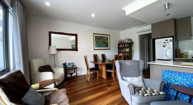 Modern 1 Bedroom Flat in North Perth, Забронировать Отель Отели Перта с парковкой, рядом с Станция Leederville, Парковка