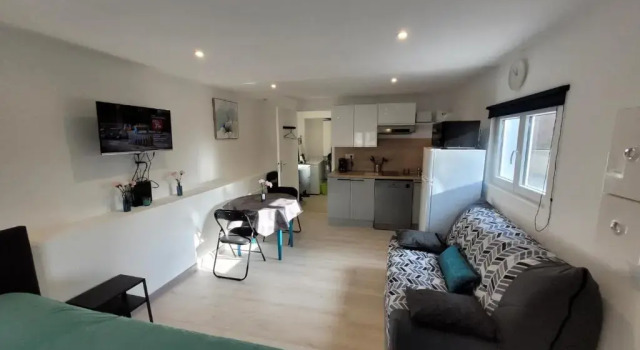 Коттедж c 1 комнатой Appartement gîte "L'œillet" 4 personnes Bayeux
