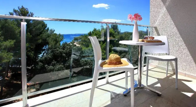 Двухместный номер Superior с балконом и с видом на море Crvena Luka Resort