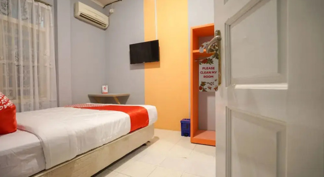 Oyo 1026 Cendrawasih Homestay, Boek Hotel Palembang Sumatra
