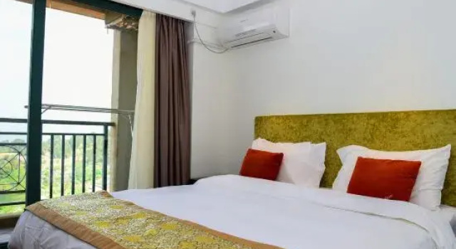 Люкс с 2 комнатами с видом на озеро Fuxian Lake Xisu Hotel