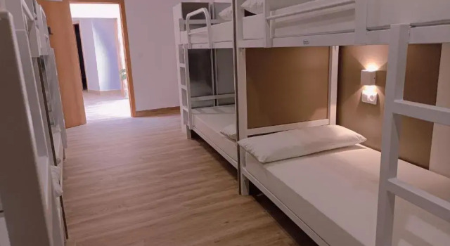 Кровать в общем номере Albergue Hostel Nuestra Señora del Camino