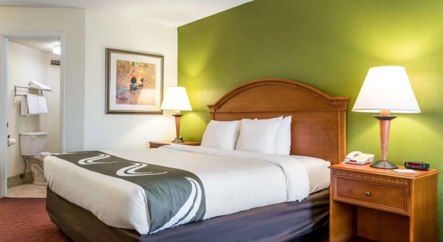Двухместный номер Standard с балконом Quality Inn Battleboro - Rocky Mount