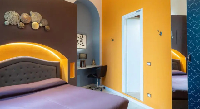 Номер Economy LOpera Rooms & Suite