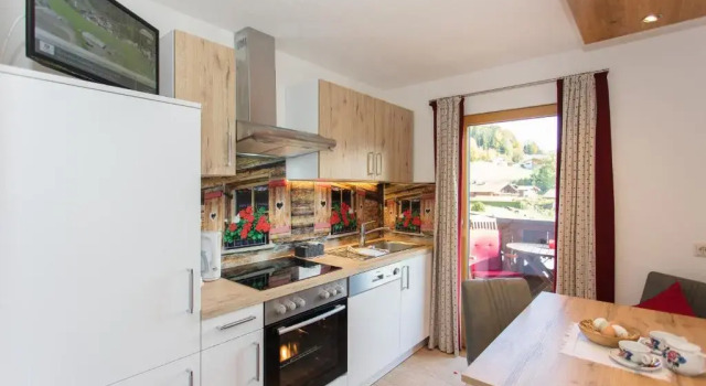 Апартаменты Familienbauernhof - Leogang Apartments Weissbacher