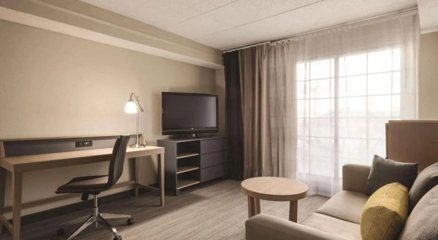 Двухместный люкс с видом на улицу Country Inn & Suites by Radisson, Chicago-Hoffman