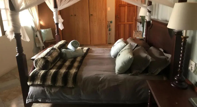 Hakuna Matata, Book Hotel Marloth Park Barberton