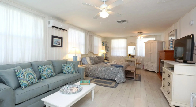 Beachfront Bed & Breakfast