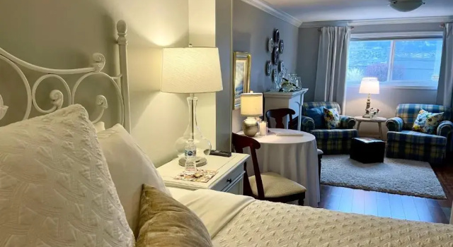 Люкс с видом на бассейн A Vista Villa Couples Retreat