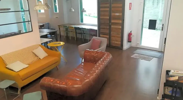 Agora Hostel, Book Hostel Hotels in Estella with Parking, Parking