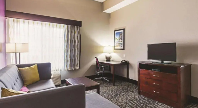 Люкс La Quinta by Wyndham Fresno Northwest