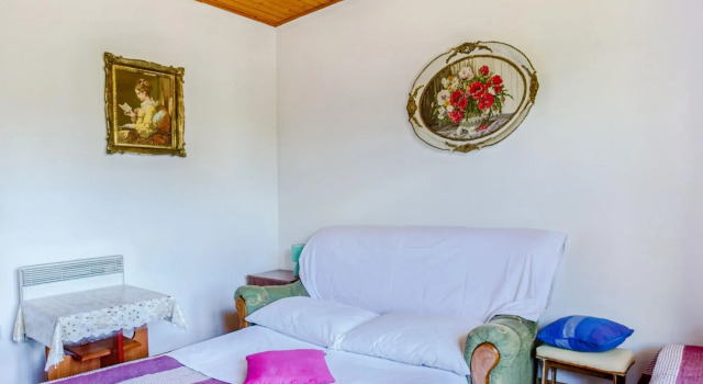 Simplistic Apartment in Šibenik near Sea Beach