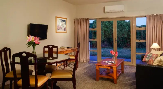 Номер Standard The Garden Hotel