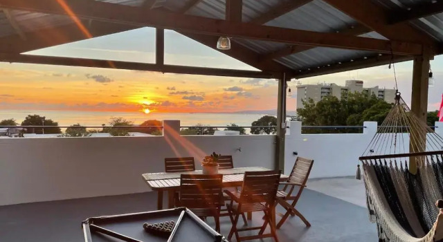 Апартаменты с видом на море Palmeras Beach Apartments - Playa Santa