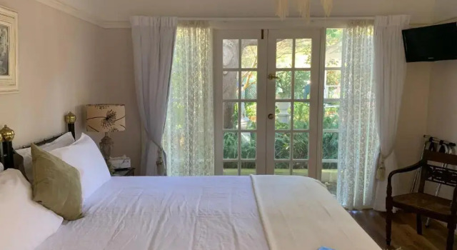 Двухместный люкс Rosebridge House Bed & Breakfast Adult Retreat