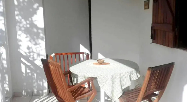 Studio In Petit Bourg With Enclosed Garden 3 Km From The Beach, Buchen Sie Ferienhaus Petit-Bourg Basse-Terre