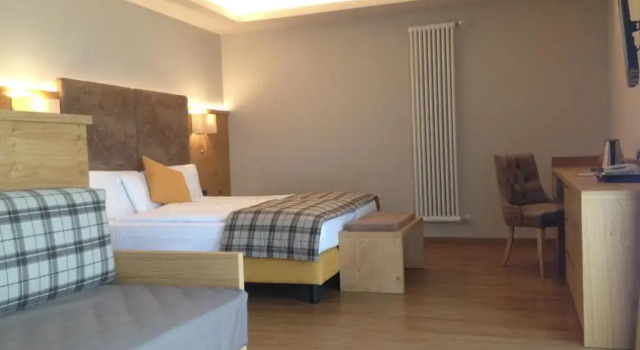 Семейный полулюкс Hotel Ambassador