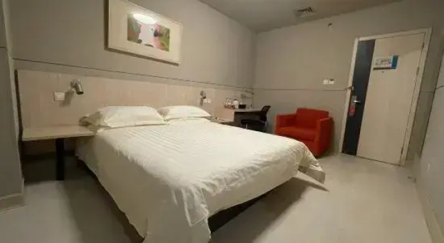 Двухместный номер Standard Jinjiang Inn Shanghai Fengxian Nanqiao Road