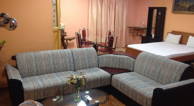 Sunshine Hotel & Hall