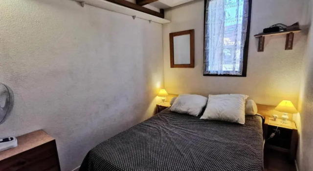 Résidence GRANDE BLEUE - Maisons & Villas pour 6 Personnes 64, Book Hotel Hoteller i Corbières med parkering, Parkering