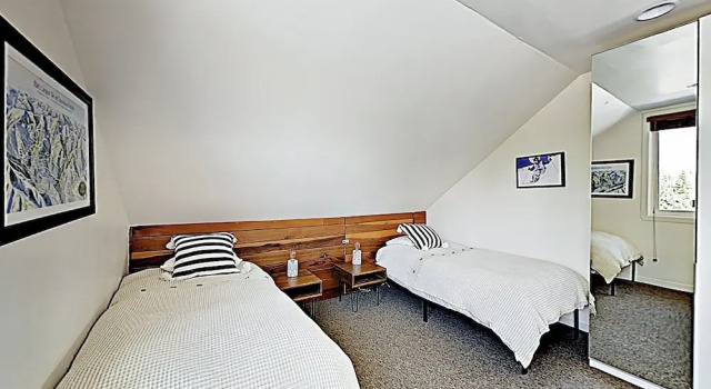 New Listing! Ski Basecamp W/ Hot Tub, Walk To Lift 3 Bedroom Townhouse, Забронировать Отель Отели Парк-Сити 4 звезды, рядом с Горнолыжный подъeмник Payday Lift, 4*