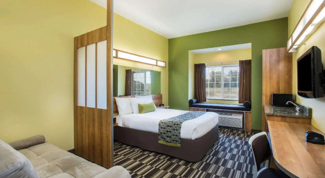 Двухместный номер Standard Microtel Inn and Suites by Wyndham