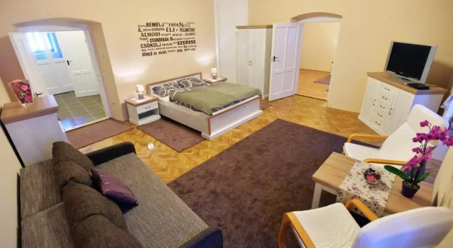 Апартаменты Főtér Apartman