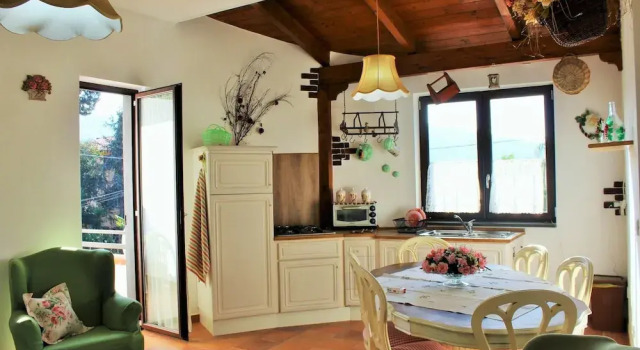 Villa Aladino - Iris, Забронировать Вилла Коттеджи Марано-ди-Наполи, Коттедж
