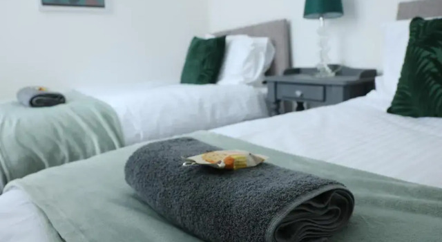 Ideal Lodgings in Bury - Whitefield