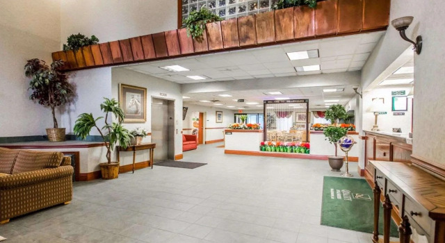 Quality Inn & Suites Sellersburg - Louisville Area