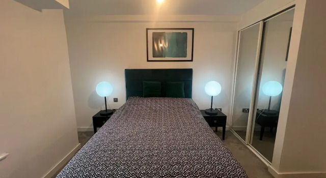 Highend 2bed Duplex Apt With Top Floor Terrace, Забронировать Отель Бизнес-отели Англии, 4* 5*