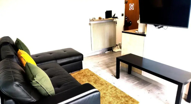 Appartement entier avec beau balcon - 5 minutes à pied de Melun Gare