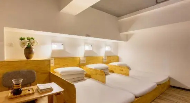 Трёхместный номер Standard Beijing Pagoda Light International Youth Hostel