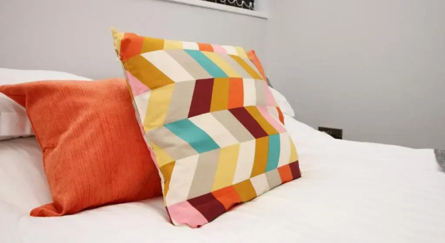 The Bank - LONG STAY OFFER - 1 Bed City Centre Apartment with Parking by CTO Serviced Apartments