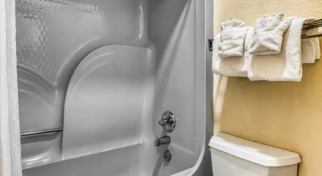 Двухместный номер Deluxe OYO Hotel Grenada West
