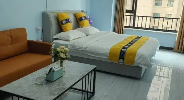 Yahong Homestay (Lanzhou Zhonghai Plaza)