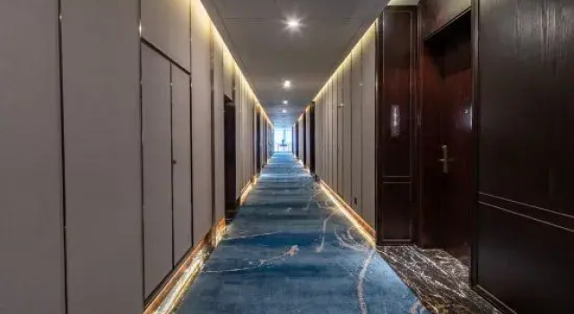 Yi Jiangnan Hotel, Prenota Hotel Hotel a Ningbo con parcheggio, Parcheggio
