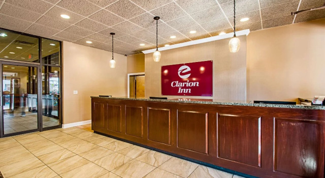 Clarion Inn & Conference Center, Book Hotel Hoteller i Winchester med pool, Swimmingpool