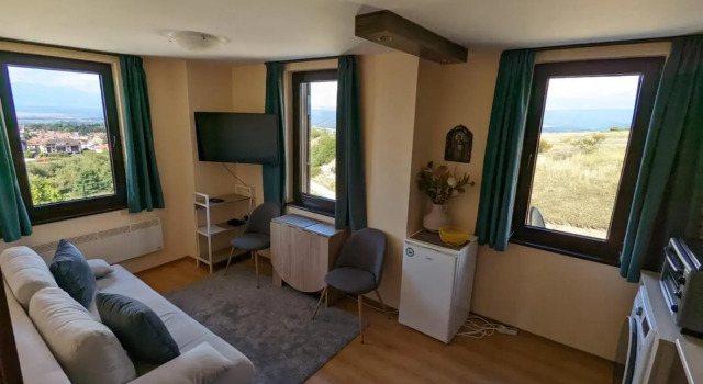 Stylish 2BD Apartment with Panoramic Mountain View, Prenota Appartamento Hotel a Blagoevgrad con parcheggio, Parcheggio