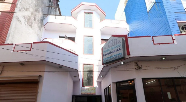 Megha Yatri Niwas Guest House, Book Pension Hoteller i Padra med morgenmad, Morgenmad