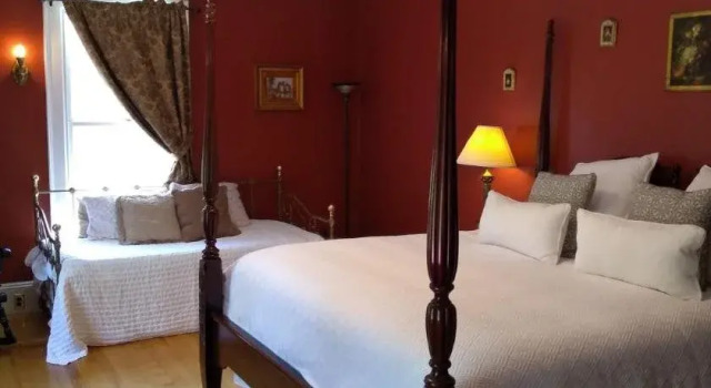 The Mulburn Inn, Забронировать Отель «постель и завтрак»  