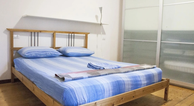 Nice Apartment in an English Style Building On the First Floor, With air Conditioning, Wifi and Sewing