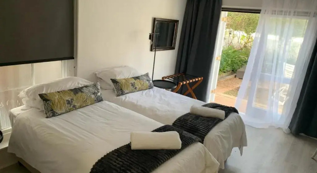 Двухместный номер Standard Avenues Guest House