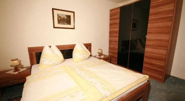 Pension Leyrer, Rezerwuj Hotel Hotele w Karyntia z parkingiem, Parking