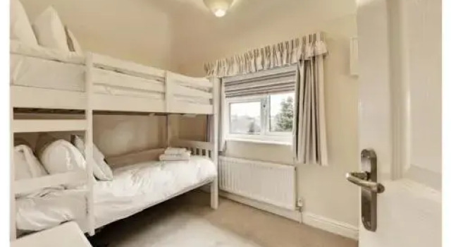 18 Pilgrim s Way