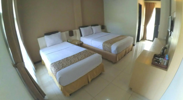 Grand Hani Hotel, Rezervovat Hotel Parompong West Java