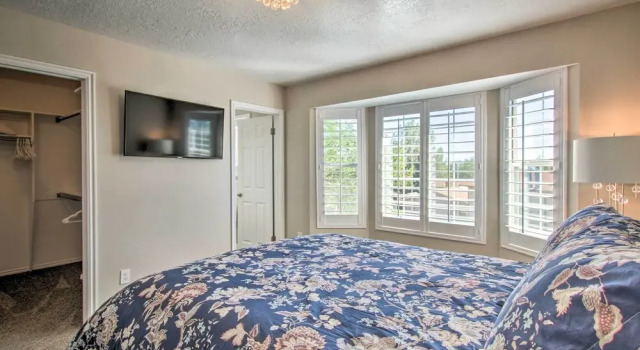 4 BR Home Near Hafb, Restaurants, & Snowbasin!, Prenota Hotel Layton Utah