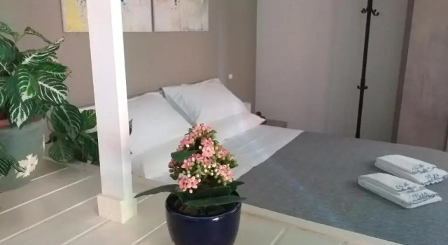 Villa Laura Apartment, Забронировать Апартаменты/квартира Отели Савена с парковкой, Парковка